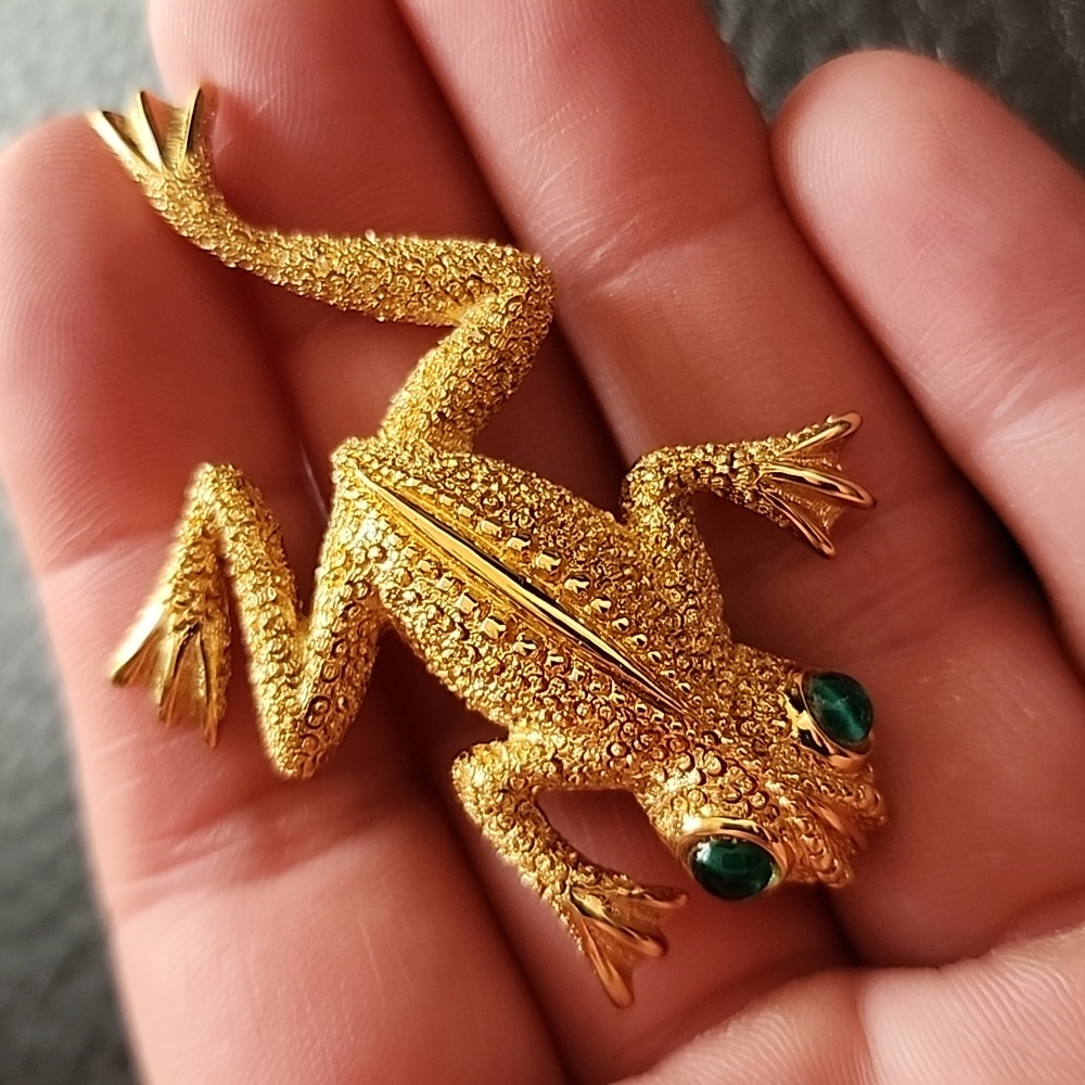 VTG Monet Frog brooch
